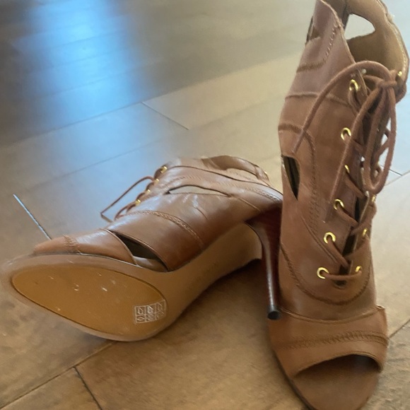 Nine West open toe heels - Picture 3 of 4